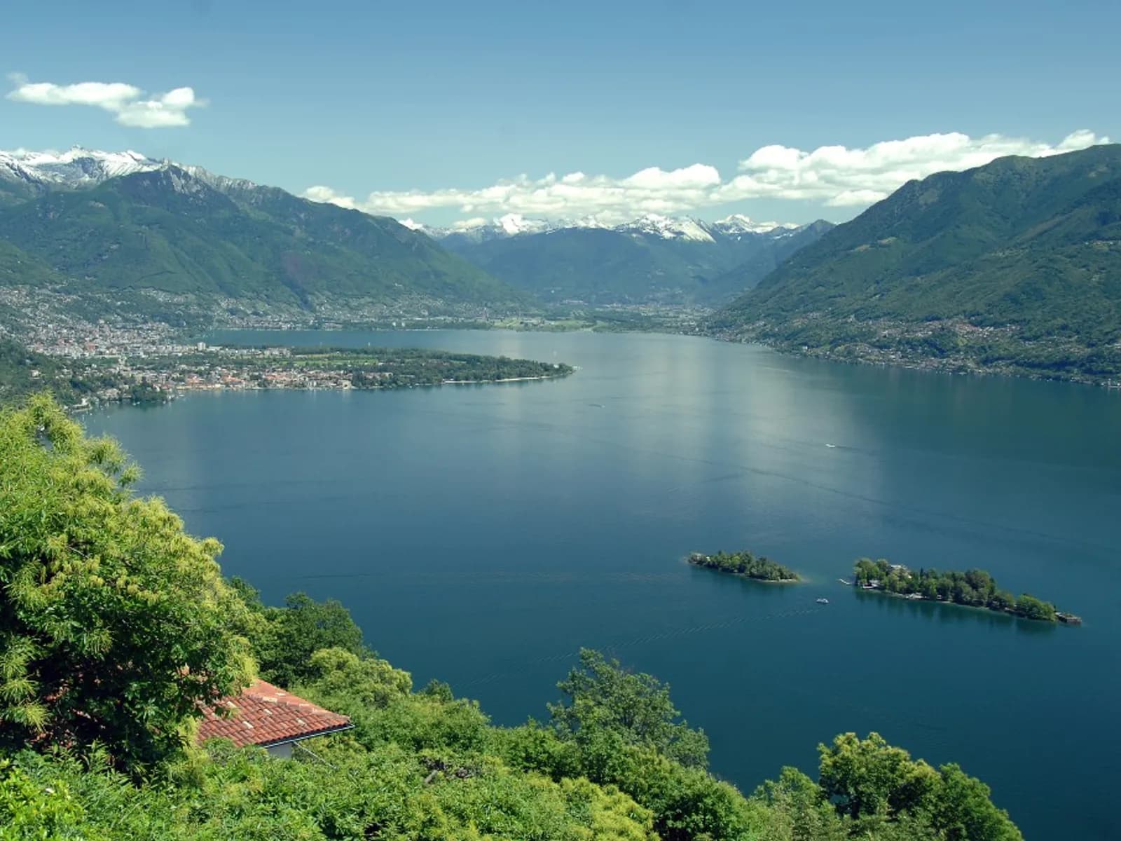 Landschaft bei Brissago-Inseln, Tessin · Lago Maggiore, Schweiz