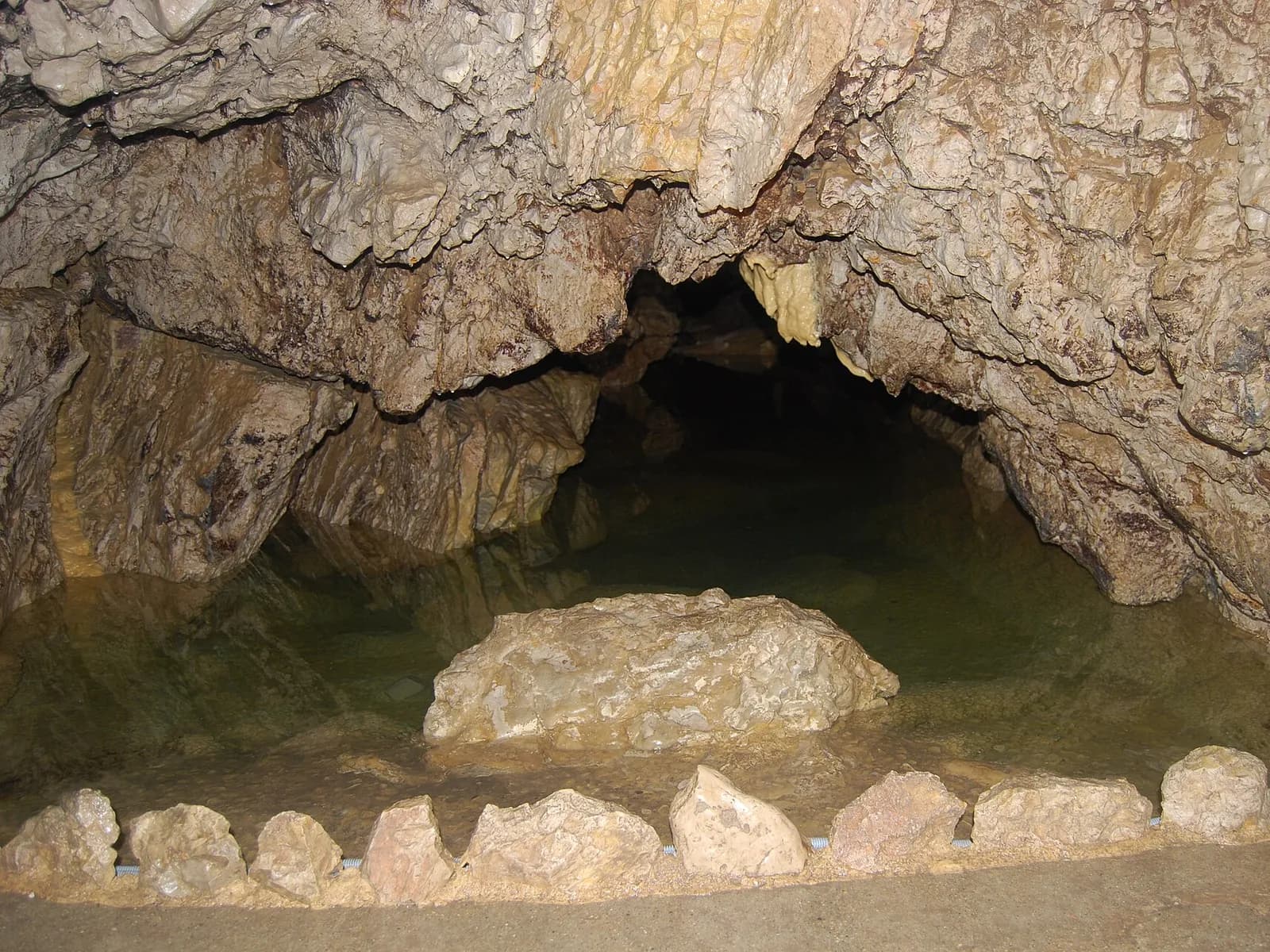 Landschaft bei Grotten von Vallorbe, Waadt · Jura, Schweiz